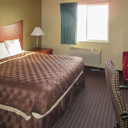 Dakota Pines Inn Rapid City Buitenkant foto