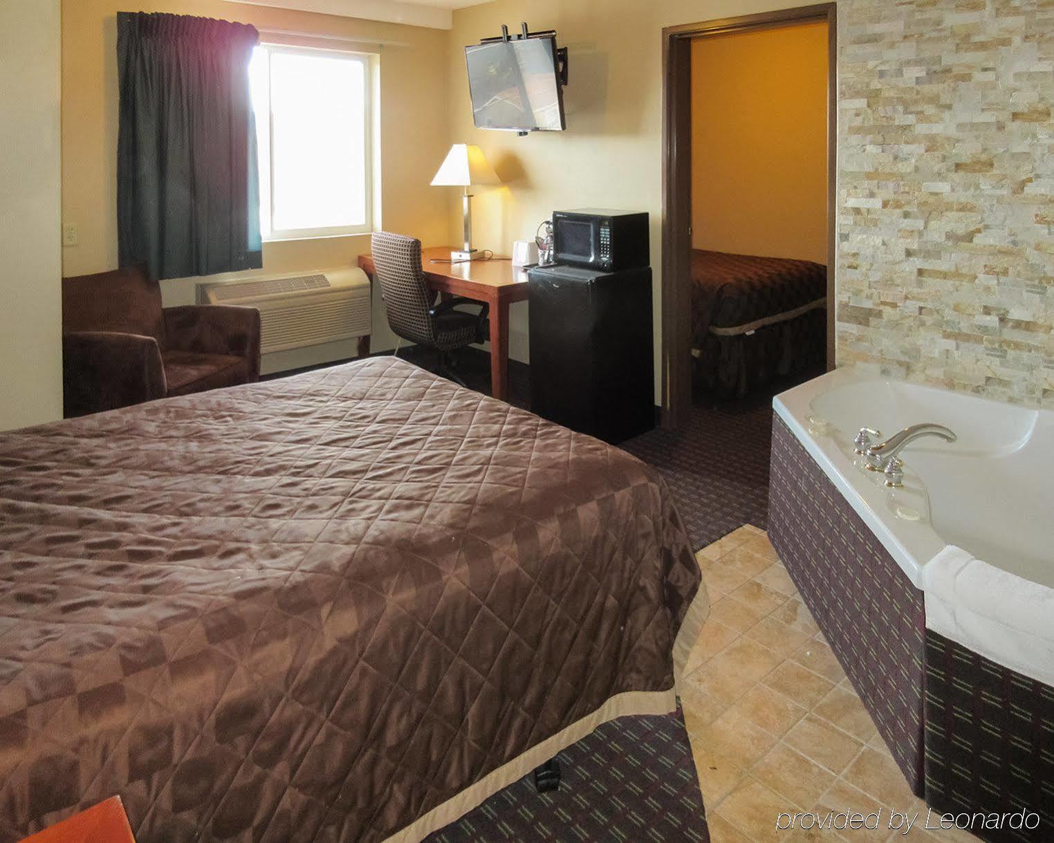 Dakota Pines Inn Rapid City Buitenkant foto